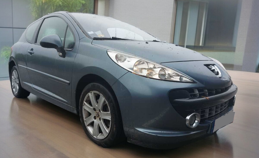 PEUGEOT 207 1.6 HDi 16V 90ch BLUE LION Premium Pack