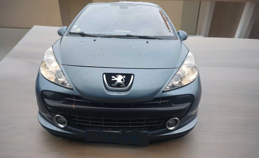 PEUGEOT 207 1.6 HDi 16V 90ch BLUE LION Premium Pack