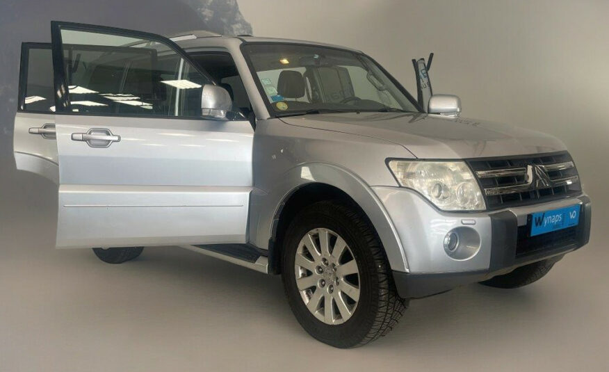 MITSUBISHI PAJERO LONG 3.2 DI-D Intense A (dépôt-vente)