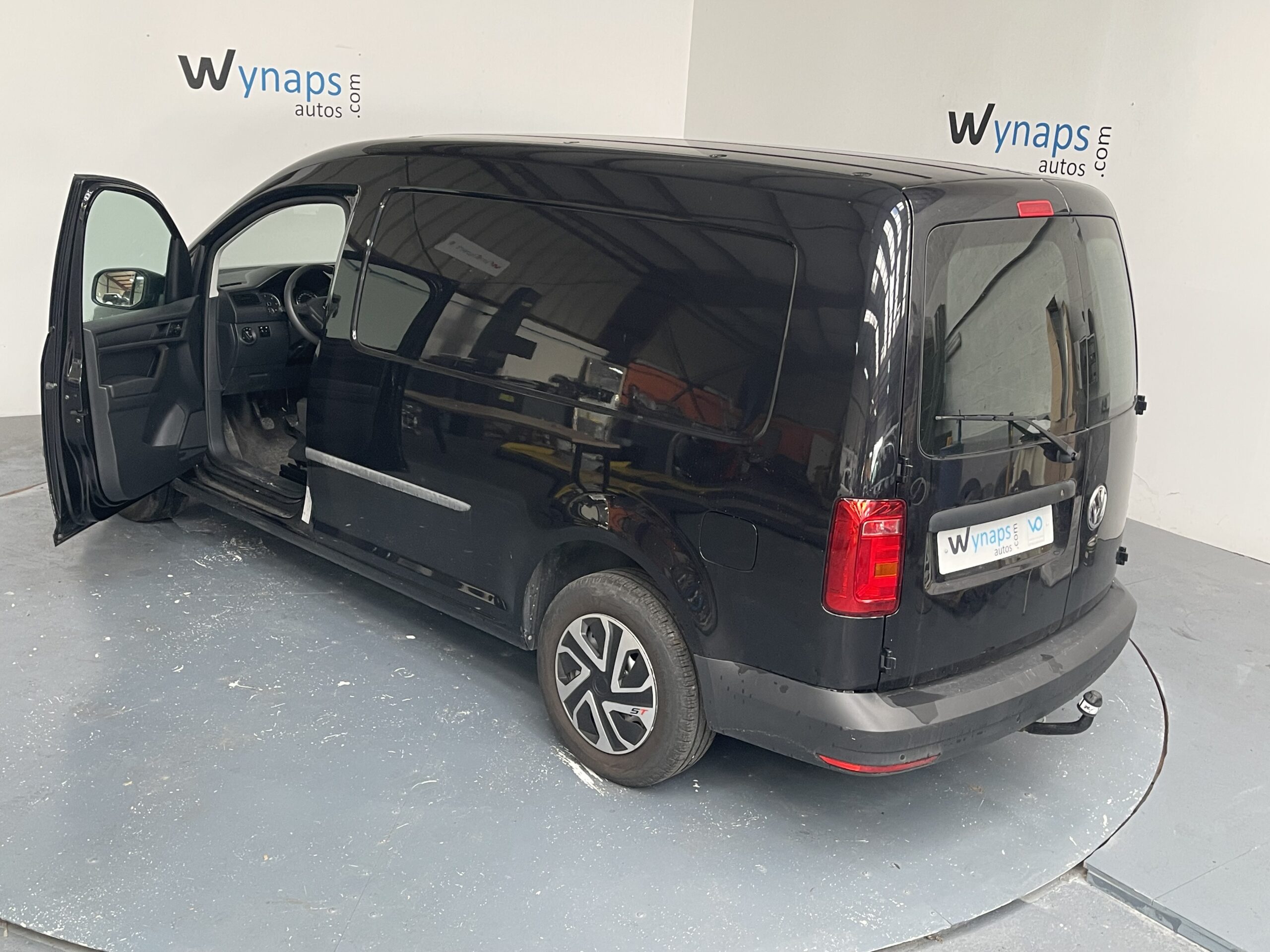 VOLKSWAGEN CADDY VAN MAXI 2.0 TDI 102 BVM5 BUSINESS LINE