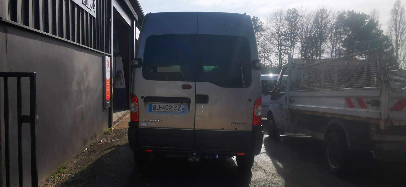RENAULT MASTER FOURGON FGN L2H2 2.8t 2.5 dCi 120 E3 CONFORT (dépôt vente)