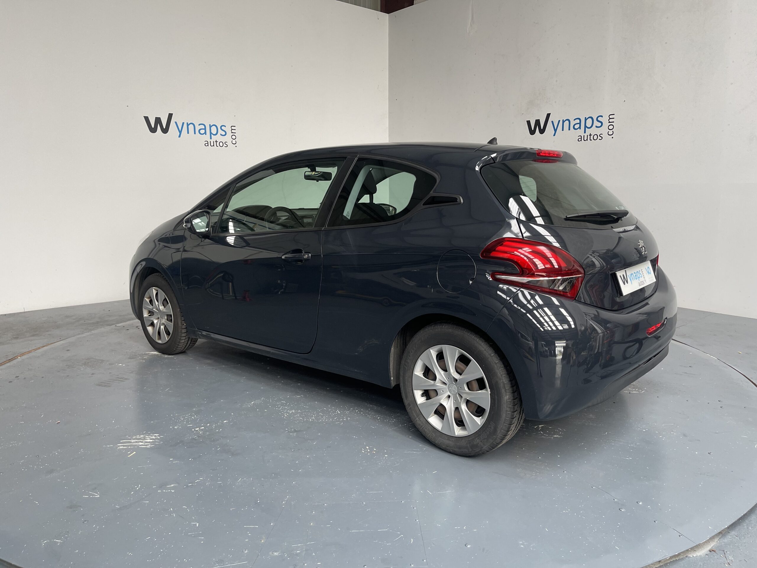 PEUGEOT 208 1.2 PureTech 68ch BVM5 Like