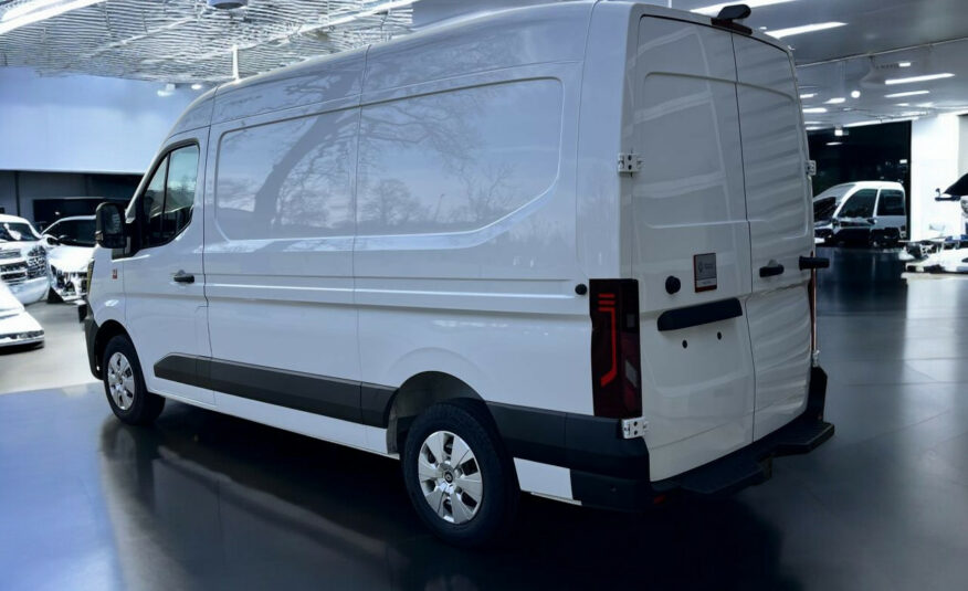 RENAULT MASTER CHASSIS CABINE Master (Nouveau) 3t5 L2H2 Blue dCi 150 Red Edition BVM 3pl + Attelage + Portes270 + Radar Av/Ar + Ca