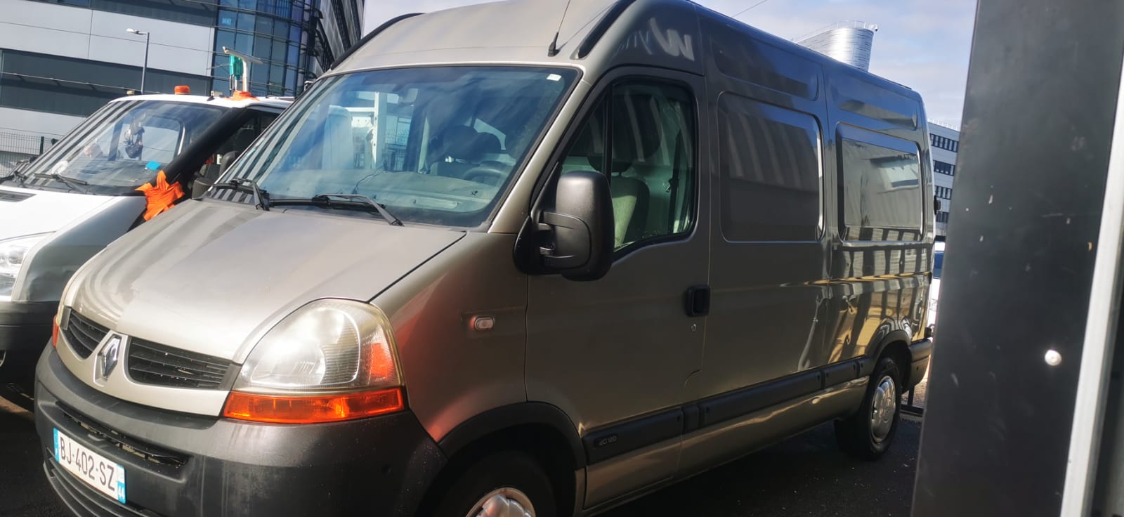 RENAULT MASTER FOURGON FGN L2H2 2.8t 2.5 dCi 120 E3 CONFORT (dépôt vente)