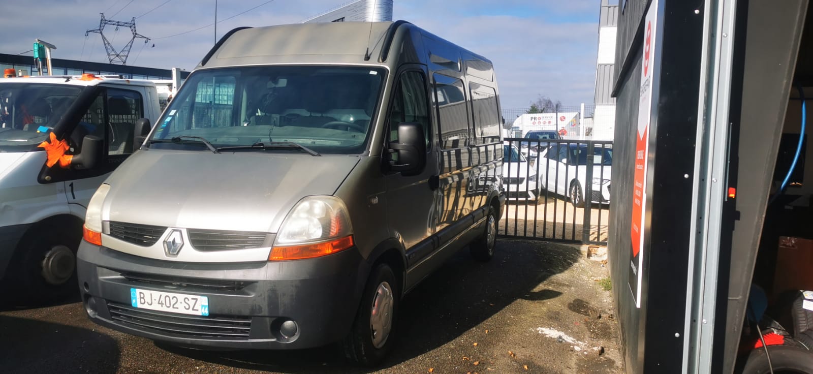 RENAULT MASTER FOURGON FGN L2H2 2.8t 2.5 dCi 120 E3 CONFORT (dépôt vente)