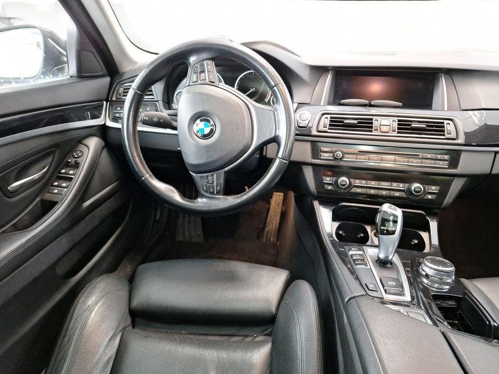 BMW SERIE 5 TOURING F11 LCI Touring 520d 190 ch Lounge Plus A