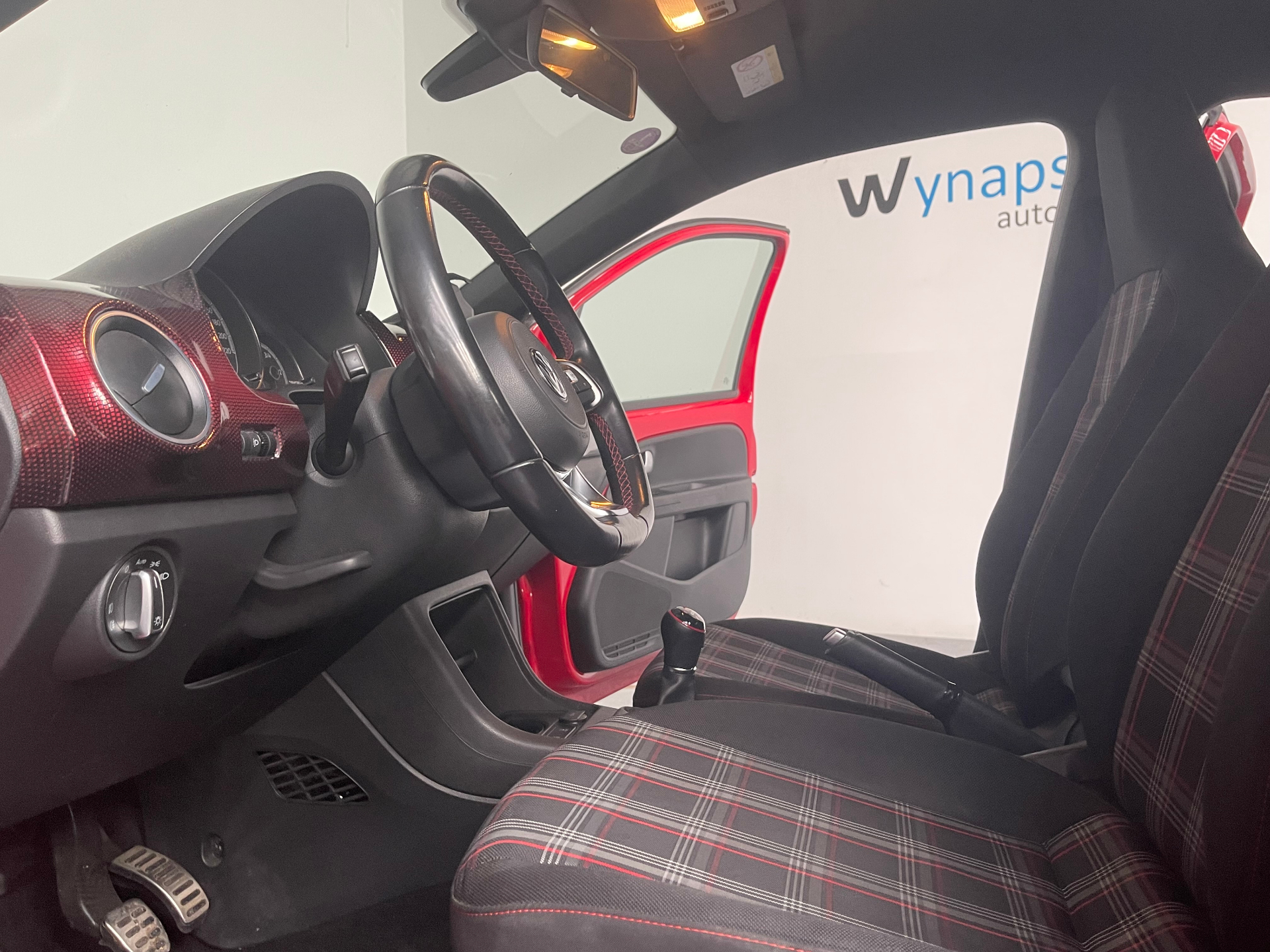 VOLKSWAGEN UP 1.0 115 BlueMotion Technology BVM6 GTi