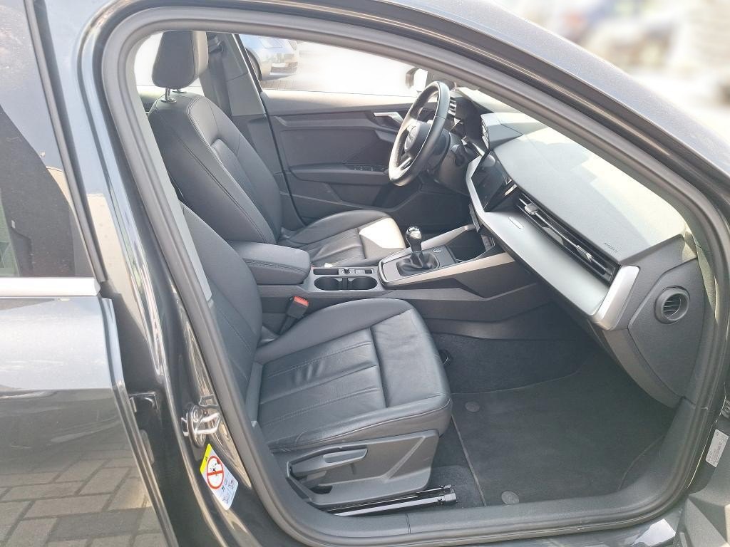 AUDI A3 SPORTBACK 30 TDI 116