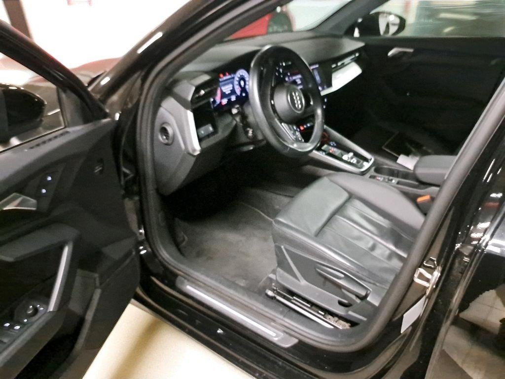 AUDI A3 SPORTBACK 30 TFSI S tronic 7 Design Luxe