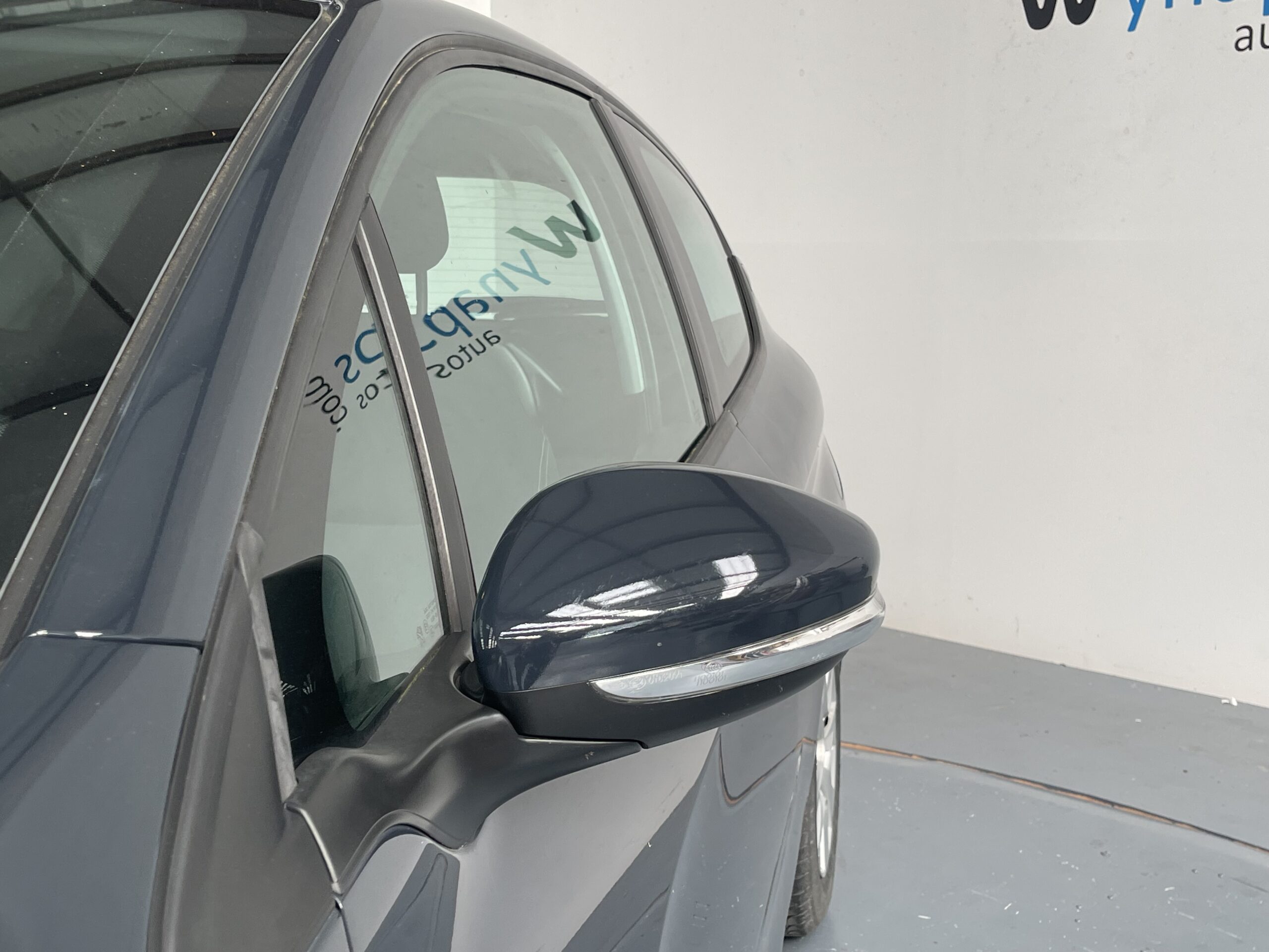 PEUGEOT 208 1.2 PureTech 68ch BVM5 Like