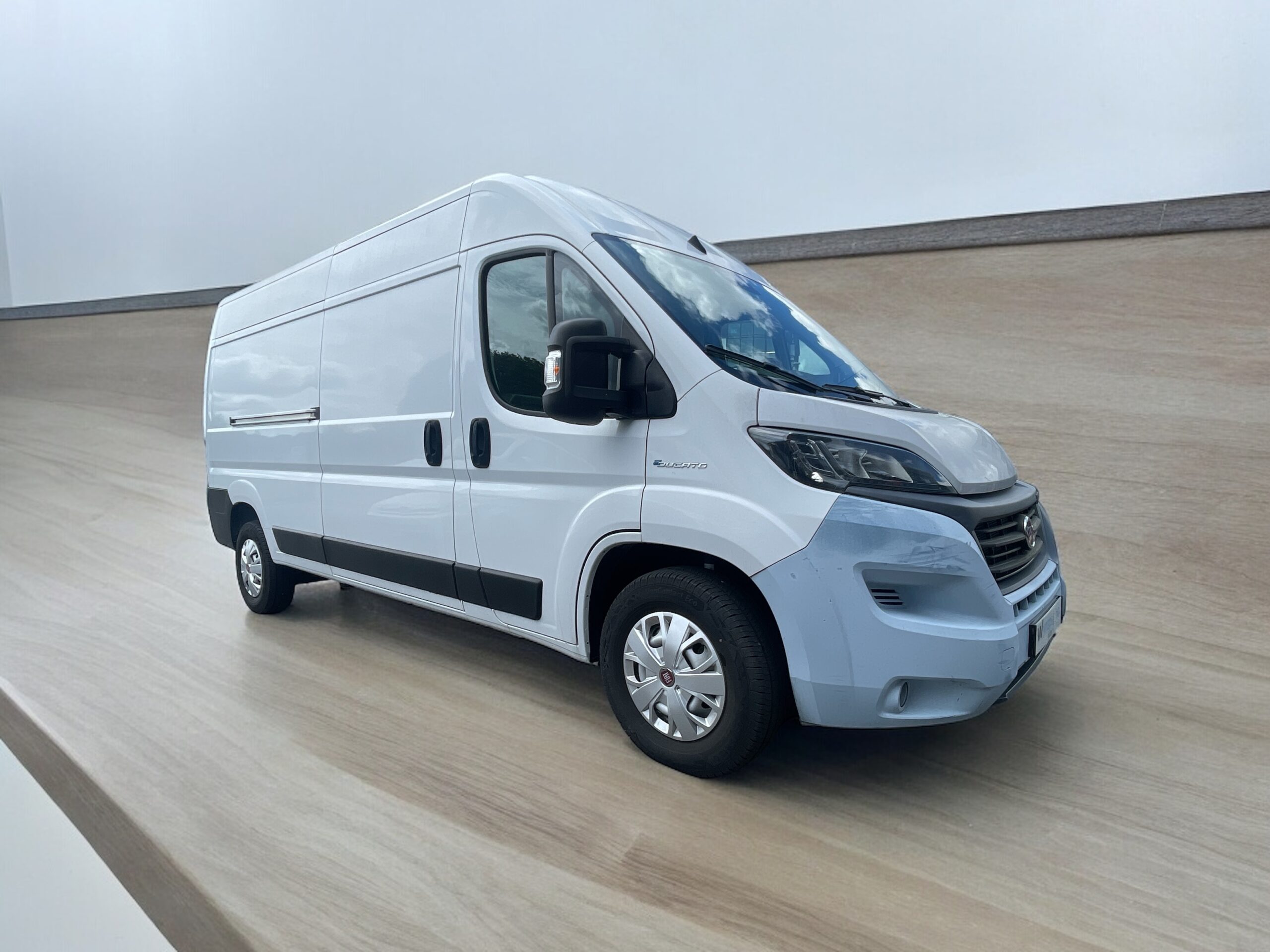 FIAT E-DUCATO FOURGON TOLE 3.5 L3 H2 122 47KWH PACK 50000€ HT