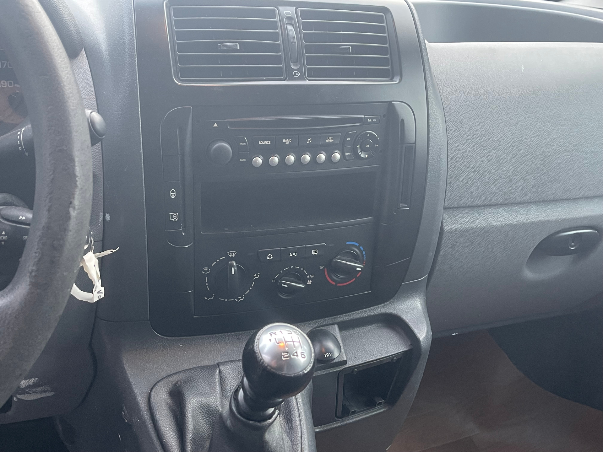 PEUGEOT EXPERT FOURGON TOLE 227 L1H1 2.0 HDI 125 FAP PACK CD CLIM