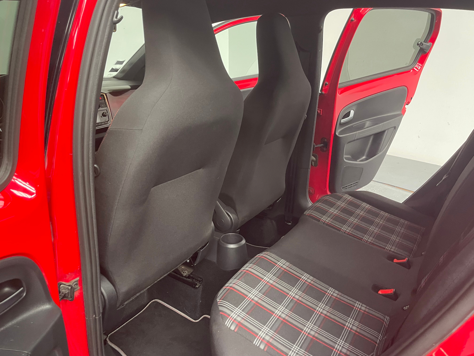 VOLKSWAGEN UP 1.0 115 BlueMotion Technology BVM6 GTi