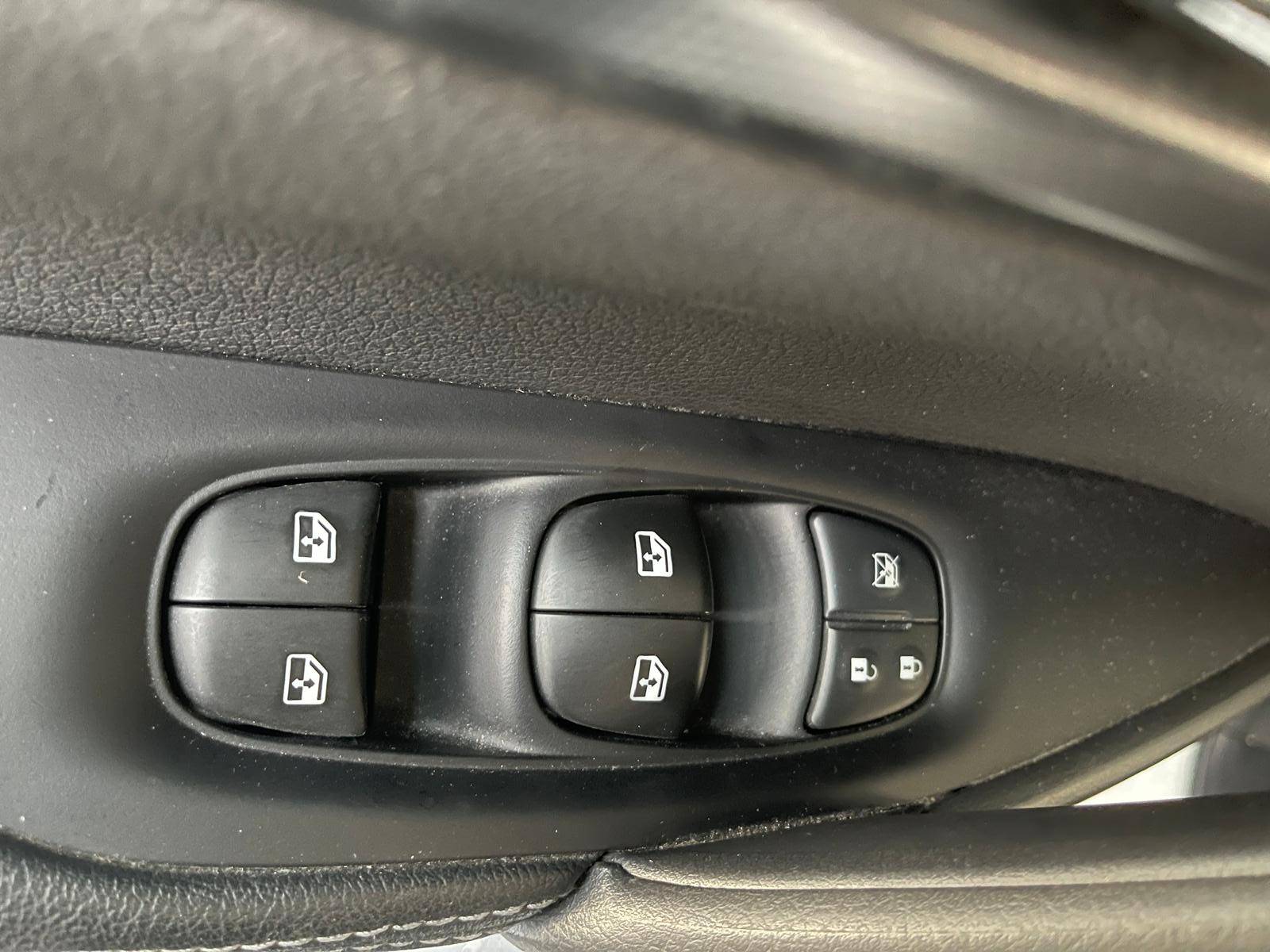 NISSAN QASHQAI 1.3 DIG-T 160 DCT Acenta