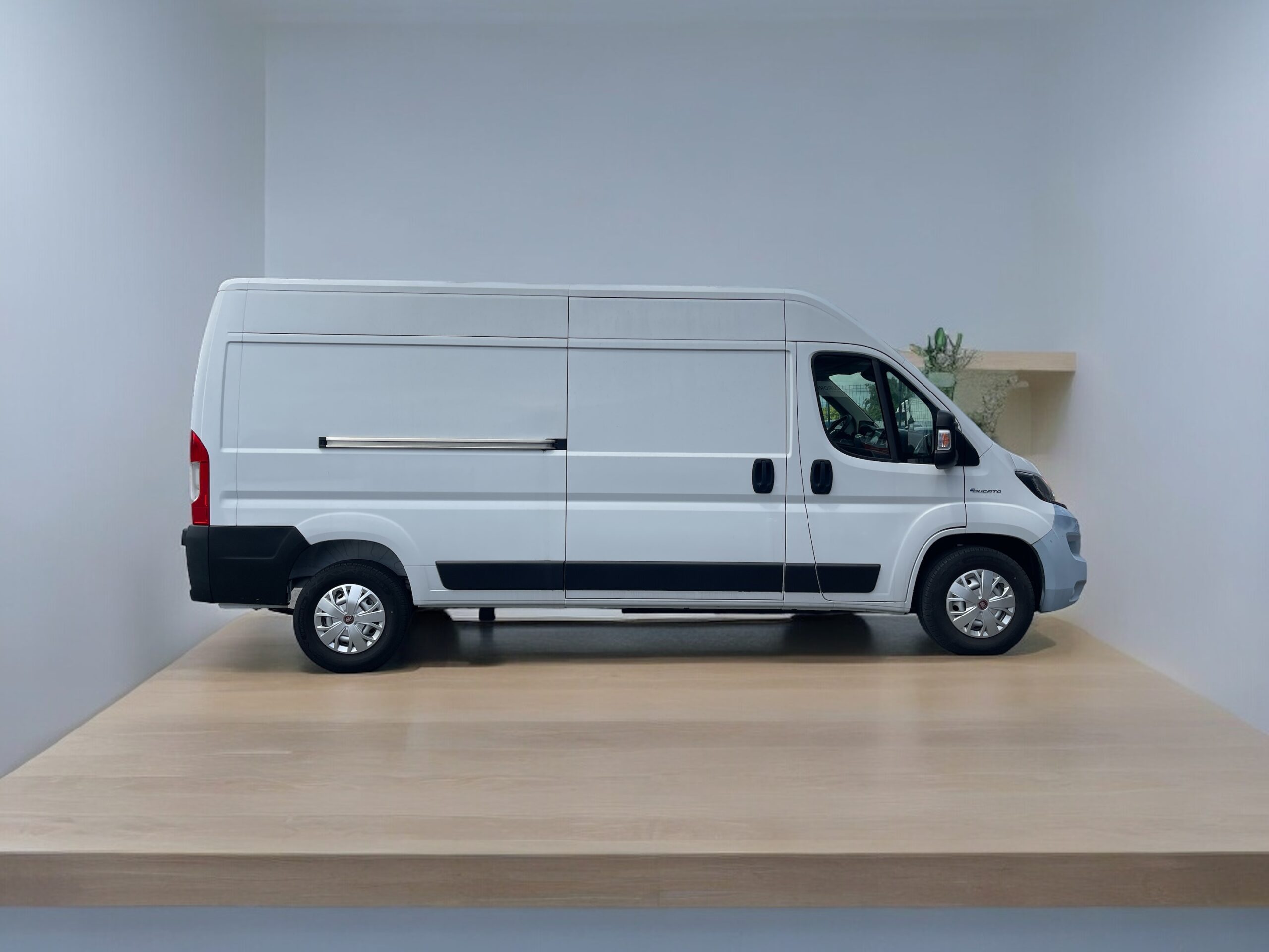 FIAT E-DUCATO FOURGON TOLE 3.5 L3 H2 122 47KWH PACK