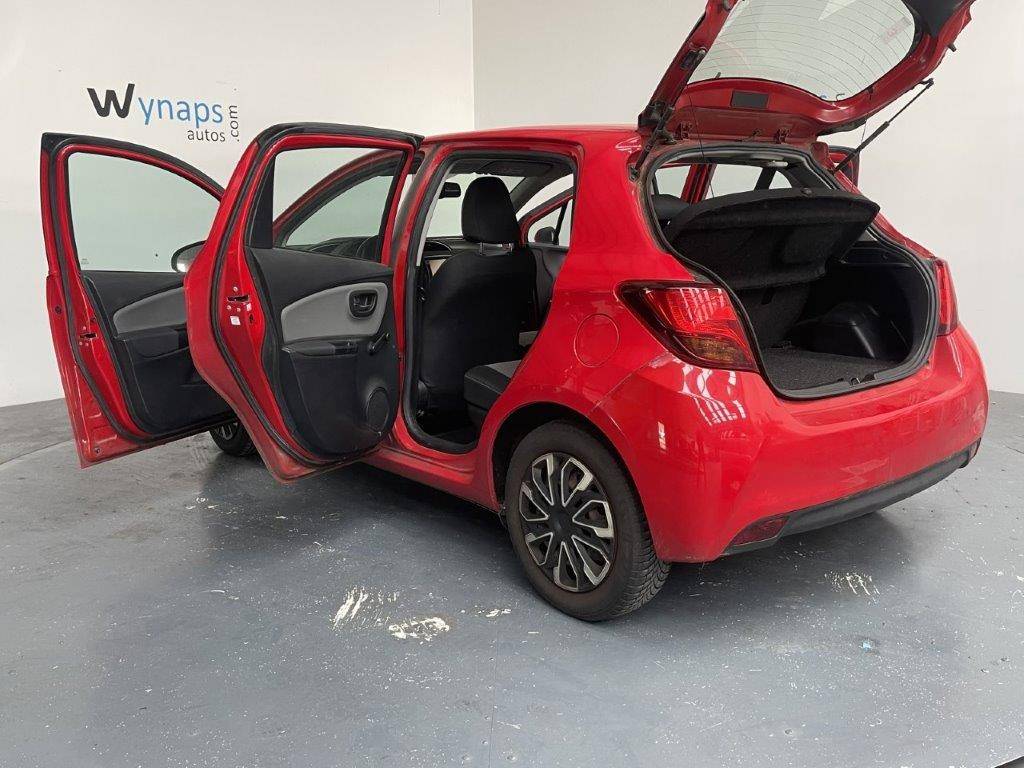 TOYOTA YARIS HYBRIDE 100h Dynamic