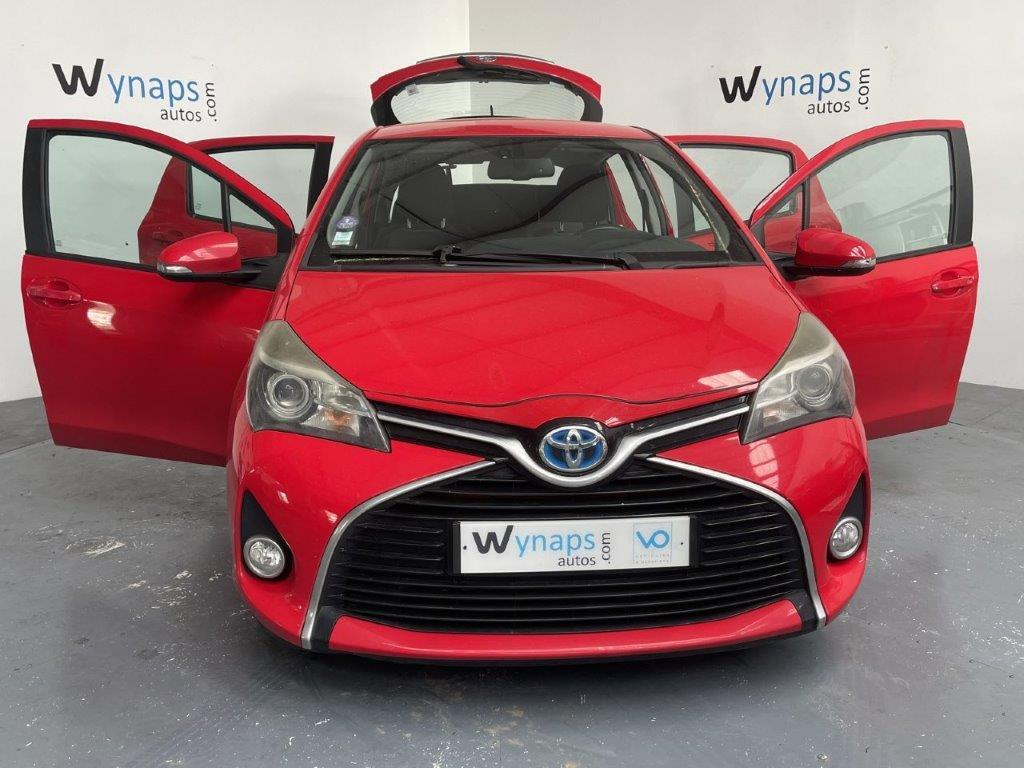 TOYOTA YARIS HYBRIDE 100h Dynamic