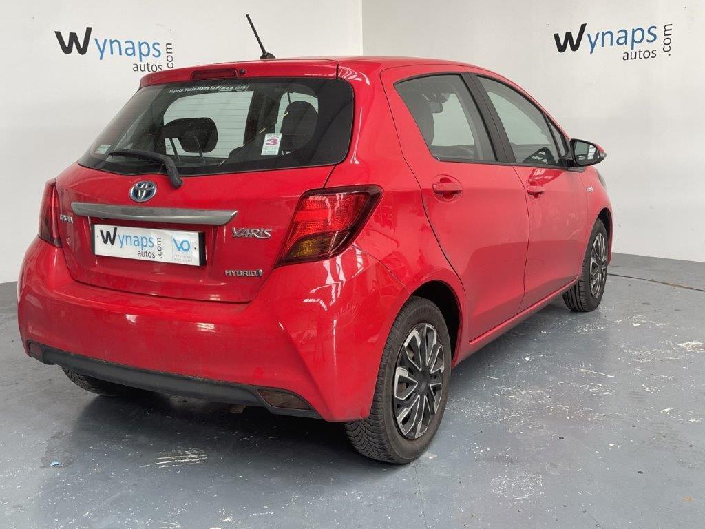 TOYOTA YARIS HYBRIDE 100h Dynamic