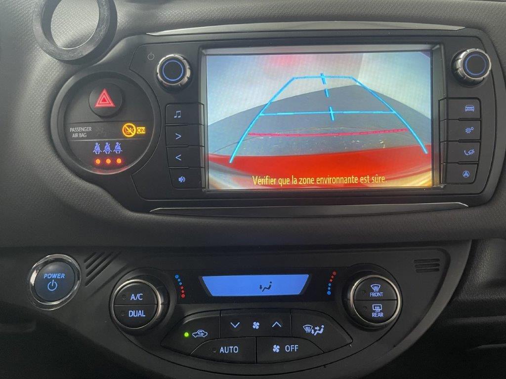 TOYOTA YARIS HYBRIDE 100h Dynamic