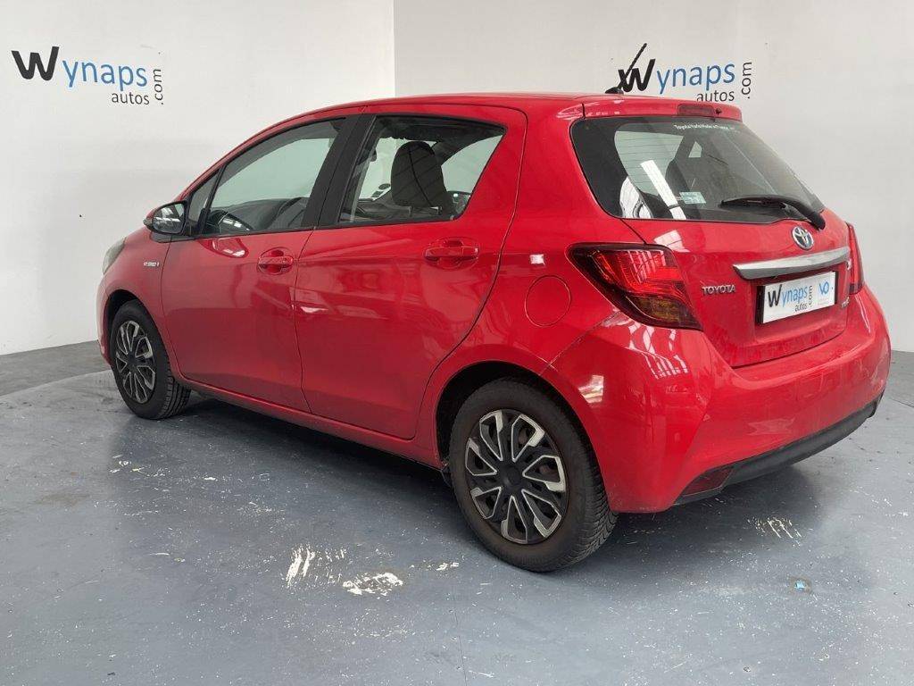 TOYOTA YARIS HYBRIDE 100h Dynamic