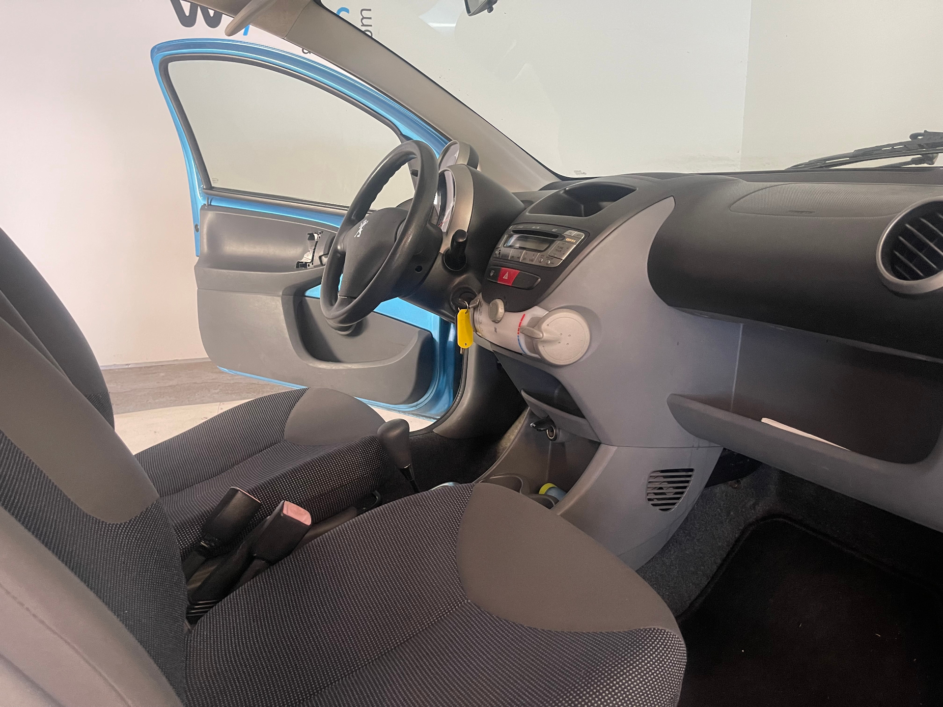 PEUGEOT 107 1.0e 12V 68ch 2-Tronic Trendy