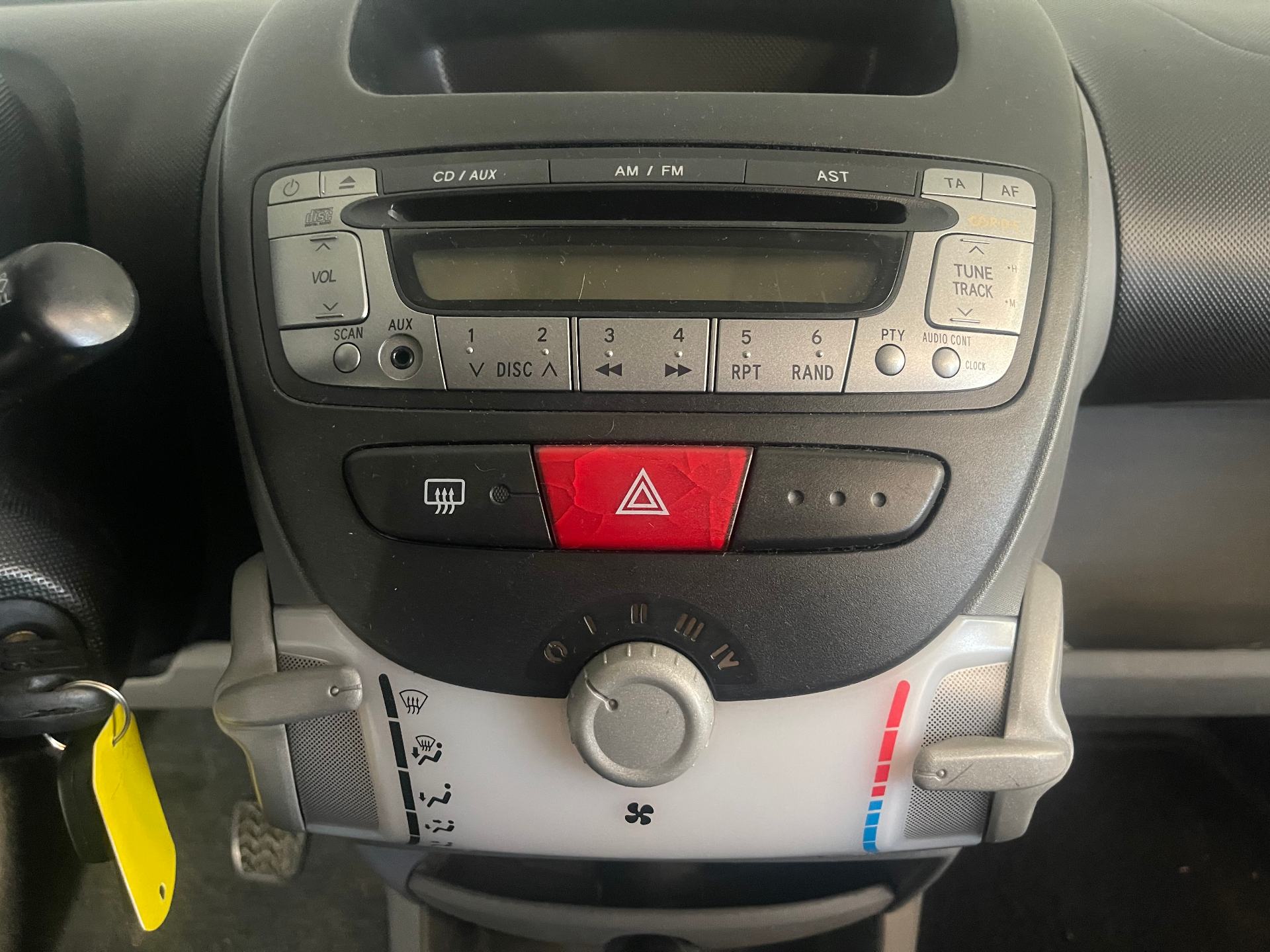 PEUGEOT 107 1.0e 12V 68ch 2-Tronic Trendy